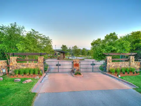 5603 Harper Creek Trail, Edmond, OK 73034 — photo 2
