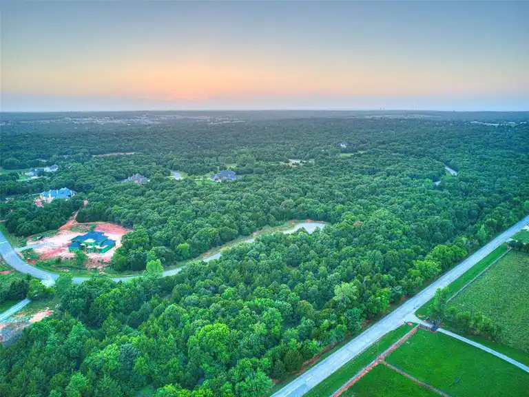 6649 James Creek Trail, Edmond, OK 73034