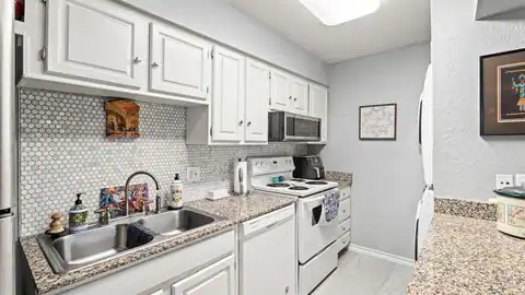 14405 N Pennsylvania Avenue #6B, Oklahoma City, OK 73134 — photo 16