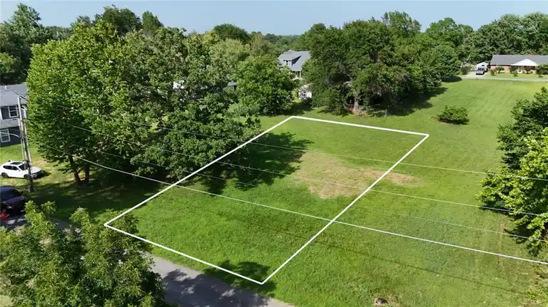 1697 W McGill Circle, Eufaula, OK 74432