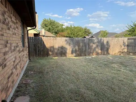 2116 NE 8th Street, Moore, OK 73160 — photo 23