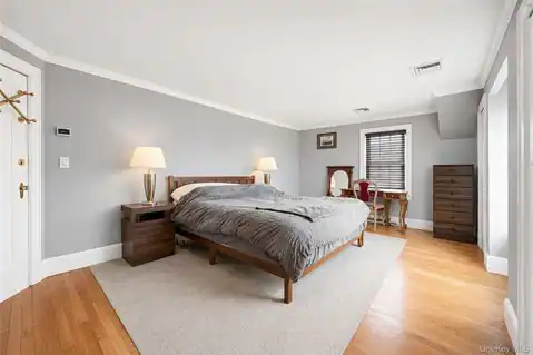 53 Mowbray Avenue, Bay Shore, NY 11706 — photo 14