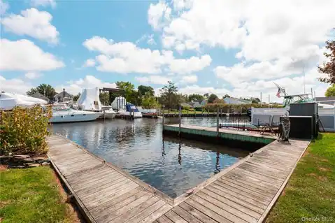 53 Mowbray Avenue, Bay Shore, NY 11706 — photo 21