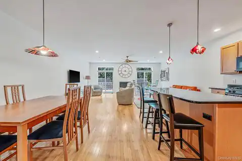 66 Brianna Drive, East Setauket, NY 11733 — photo 4