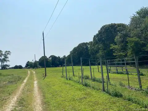 2450 Main Road, Laurel, NY 11948 — photo 21