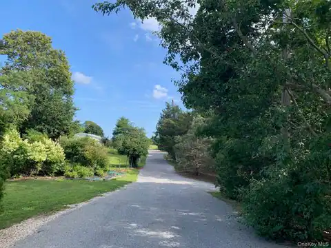 2450 Main Road, Laurel, NY 11948 — photo 33