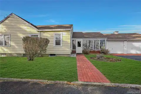425 Old Shipyard Lane, Southold, NY 11971 — photo 23