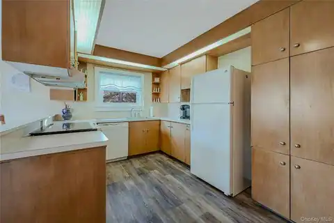 425 Old Shipyard Lane, Southold, NY 11971 — photo 6