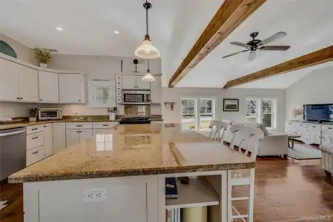635 Strohson Road, Cutchogue, NY 11935 — photo 14