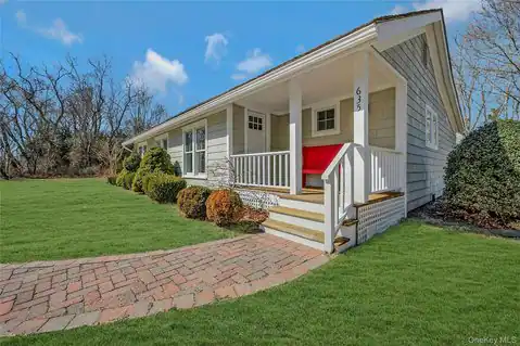 635 Strohson Road, Cutchogue, NY 11935 — photo 3