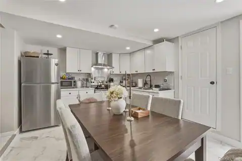 150 North Delaware Avenue, Lindenhurst, NY 11757 — photo 11