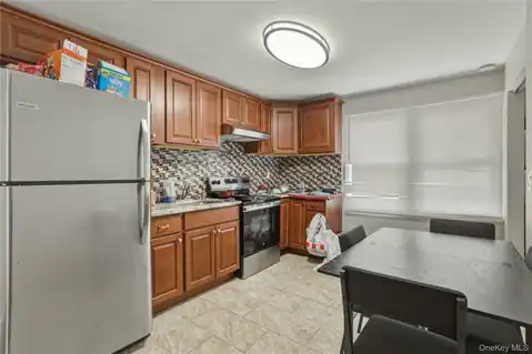 150 North Delaware Avenue, Lindenhurst, NY 11757 — photo 22