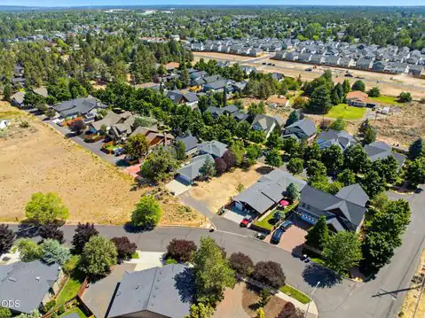 63213 Logan Avenue, Bend, OR 97701 — photo 6