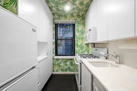 349 East 49th Street #2B, Manhattan, NY 10017 — photo 11