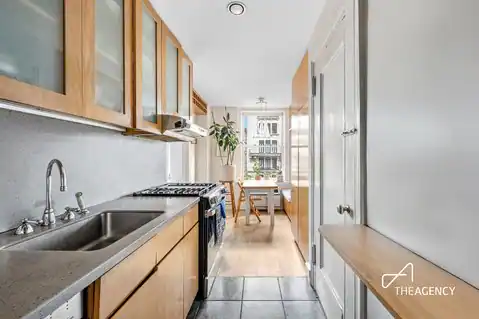 310 West 72nd Street #5F, Manhattan, NY 10023 — photo 5