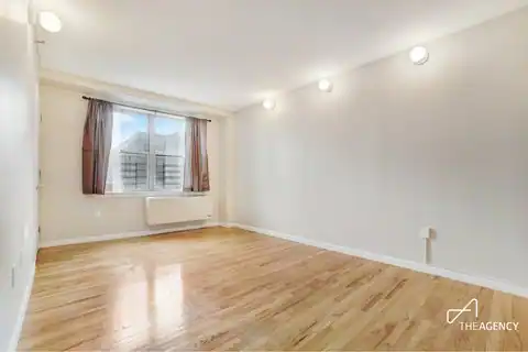 41-02 Queens Boulevard #3B, Queens, NY 11104 — photo 3