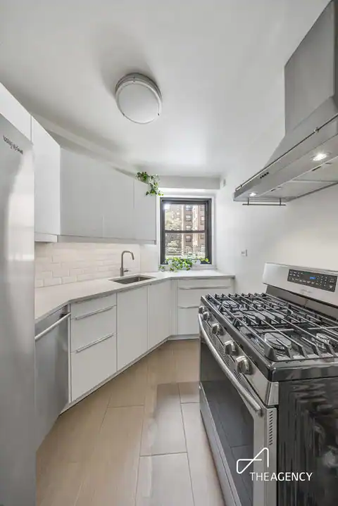 165 Clinton Avenue #2C, Brooklyn, NY 11205 — photo 5