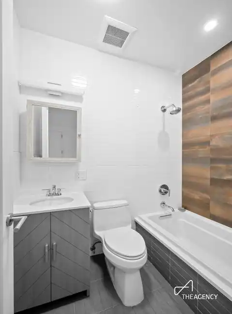 21-19 46th Avenue #4, Queens, NY 11101 — photo 11
