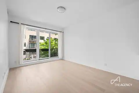 21-19 46th Avenue #4, Queens, NY 11101 — photo 2