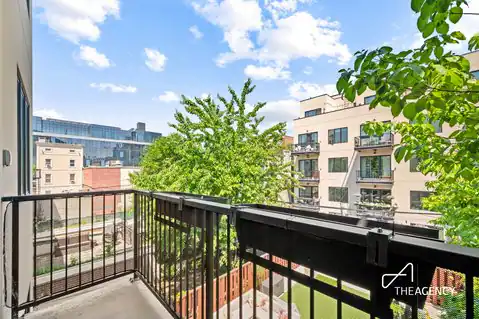 21-19 46th Avenue #4, Queens, NY 11101 — photo 7