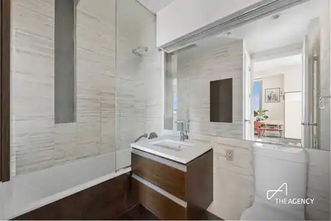 44-15 Purves Street #15C, Queens, NY 11101 — photo 5