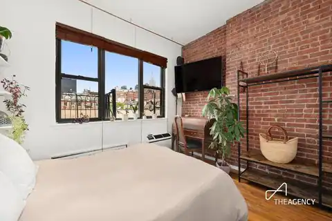 252 West 20th Street #4B, Manhattan, NY 10011 — photo 2