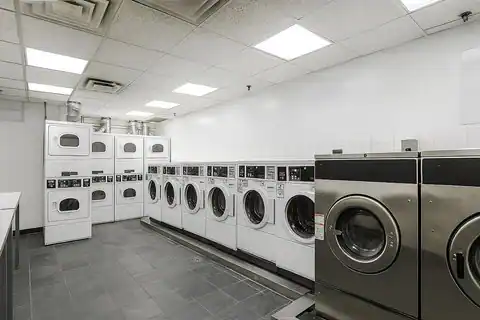 250 East 40th Street #22E, Manhattan, NY 10016 — photo 10