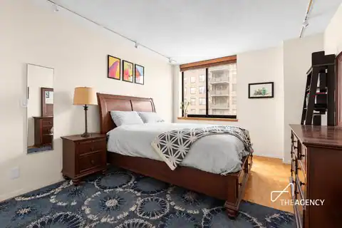 250 East 40th Street #22E, Manhattan, NY 10016 — photo 2