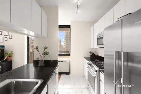 250 East 40th Street #22E, Manhattan, NY 10016 — photo 3