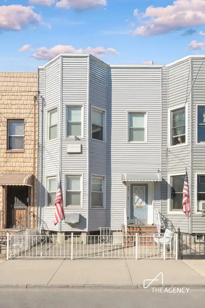 35 Hausman Street, Brooklyn, NY 11222