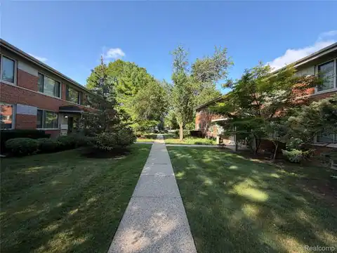 946 N Adams Road #3, Birmingham, MI 48009 — photo 16