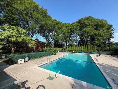 946 N Adams Road #3, Birmingham, MI 48009 — photo 19
