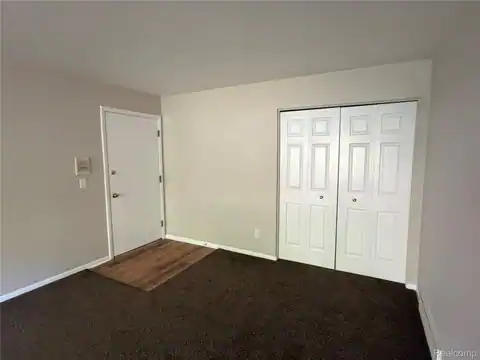 946 N Adams Road #3, Birmingham, MI 48009 — photo 2