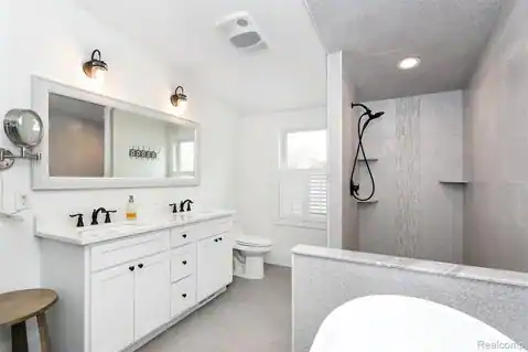 3630 ORCHARD LAKE Road, West Bloomfield, MI 48324 — photo 22