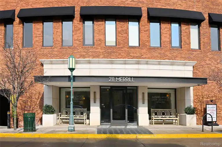 211 E Merrill Street #410, Birmingham, MI 48009