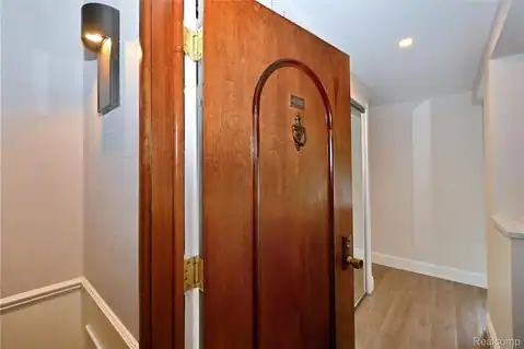 211 E Merrill Street #410, Birmingham, MI 48009 — photo 2