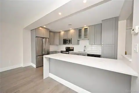 211 E Merrill Street #410, Birmingham, MI 48009 — photo 9