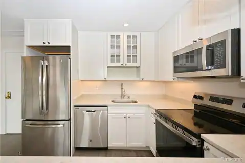 211 E Merrill Street #505, Birmingham, MI 48009 — photo 10