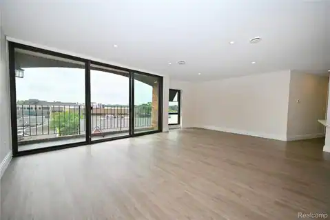 211 E Merrill Street #505, Birmingham, MI 48009 — photo 5