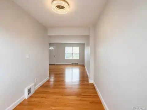 3352 Coolidge Highway #11, Royal Oak, MI 48073 — photo 3