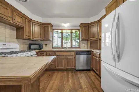 1325 Pilgrim Avenue, Birmingham, MI 48009 — photo 13