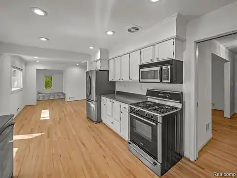 3879 CARRIAGE Road, Bloomfield Hills, MI 48301 — photo 13