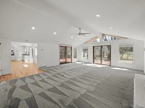 3879 CARRIAGE Road, Bloomfield Hills, MI 48301 — photo 15