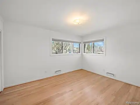 3879 CARRIAGE Road, Bloomfield Hills, MI 48301 — photo 20
