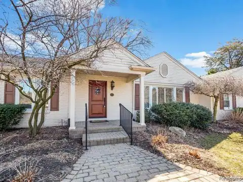 3879 CARRIAGE Road, Bloomfield Hills, MI 48301 — photo 3