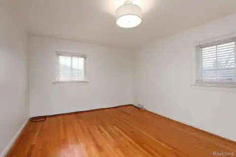 2626 Glenview Avenue, Royal Oak, MI 48073 — photo 11