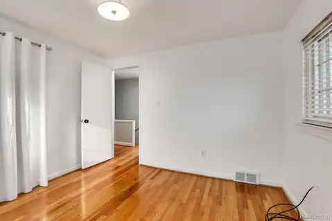 2626 Glenview Avenue, Royal Oak, MI 48073 — photo 14