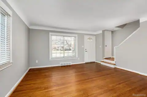 2626 Glenview Avenue, Royal Oak, MI 48073 — photo 3