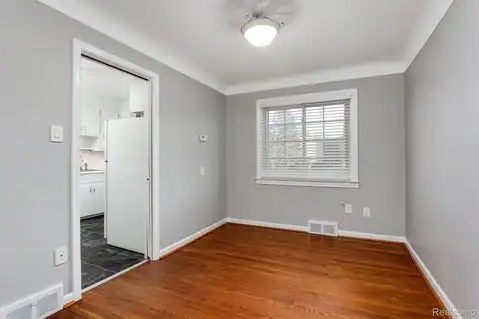 2626 Glenview Avenue, Royal Oak, MI 48073 — photo 5