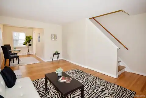 1515 W FARNUM Avenue, Royal Oak, MI 48067 — photo 5